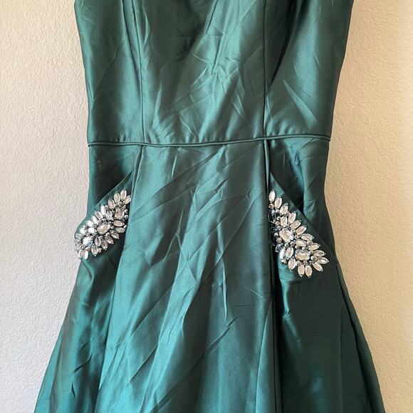 Vintage‎ 90s y2k satin dark green mini dress with front pockets size small - Picture 2 of 7